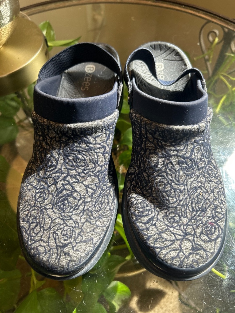 Bzees Women's Floral Slip-On Casual Comfort Shoes Blue/Gray Fabric Round Toe 8